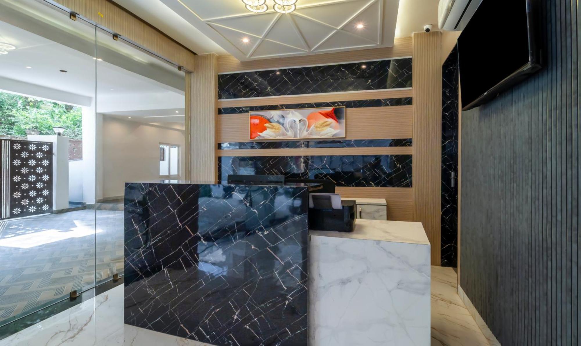 Treebo Raj Palace Βαρανάσι Εξωτερικό φωτογραφία