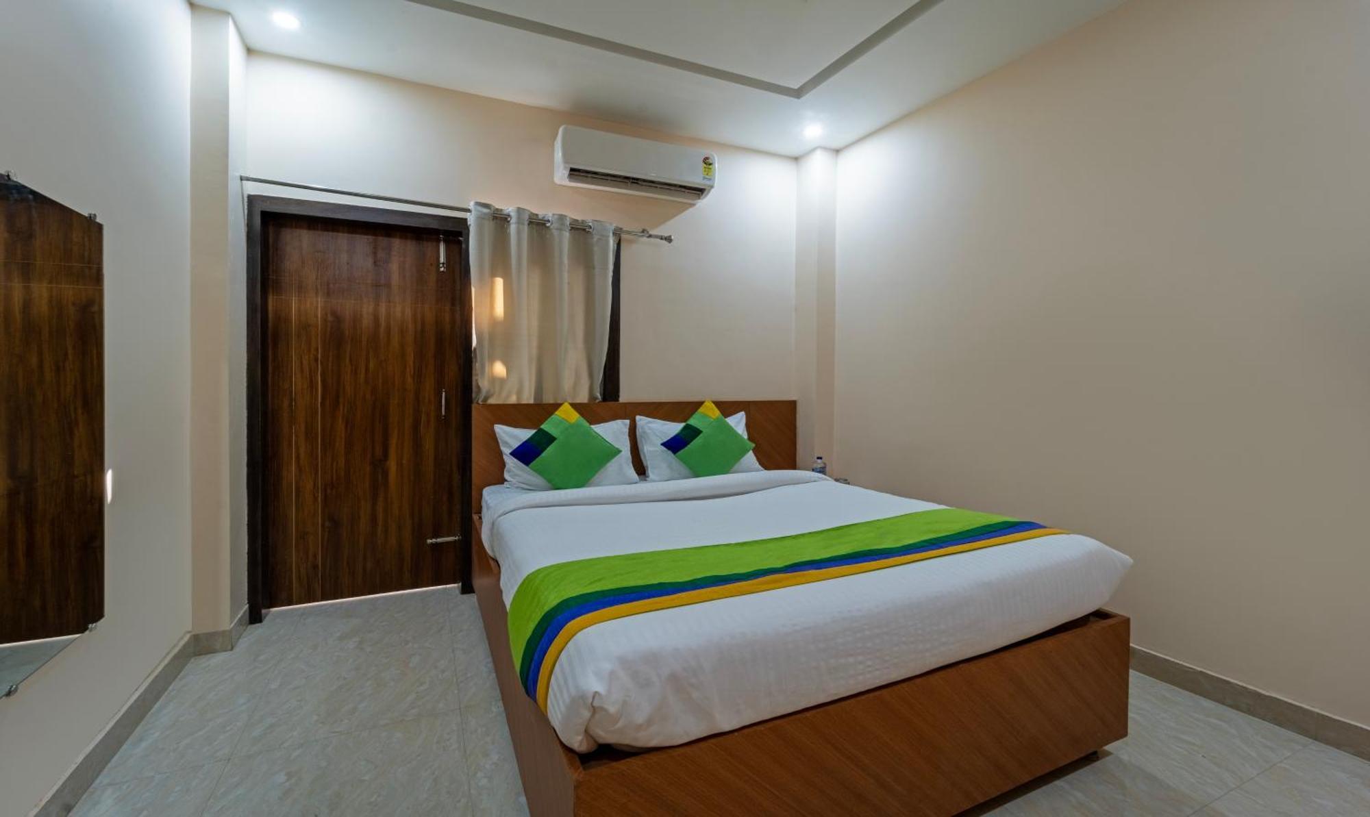 Treebo Raj Palace Βαρανάσι Εξωτερικό φωτογραφία